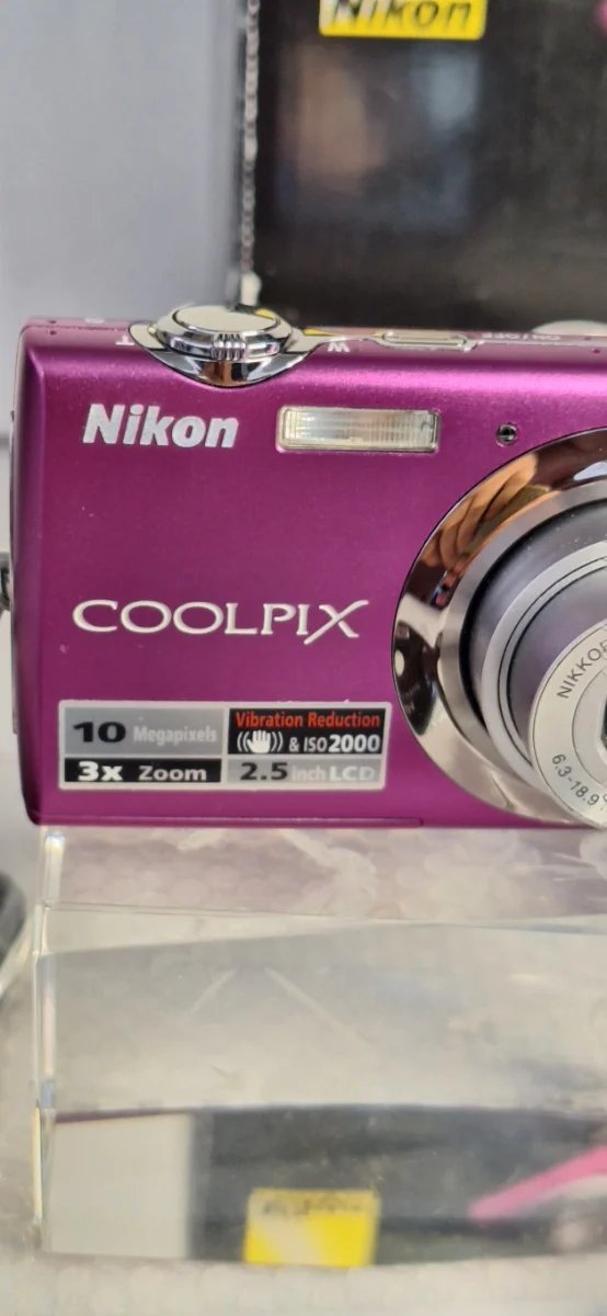 Cámara Digital Nikon Coolpix S220 Rosa/Plata