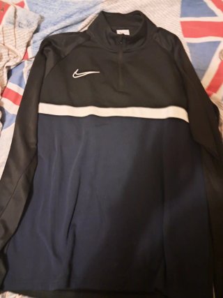 Sudadera Nike Dri-Fit Negra Talla M
