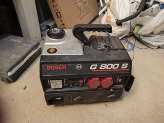 Generador Bosch G 800 S Gasolina 700/800W