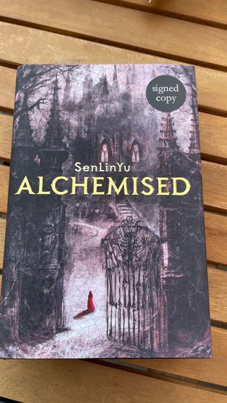 Alchemised FIRMADO Primera Edición