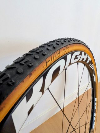Ruedas tubular carbono disco Knight Composites