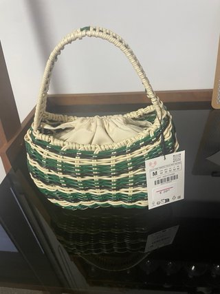 Bolso de mano Zara tejido