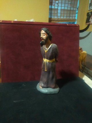 Figura Artesanal Hombre Religioso