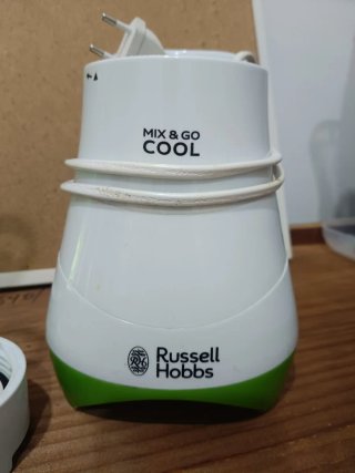 Russell Hobbs Mix & Cool batidora