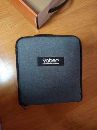 Proyector Portátil Yaber V5 WiFi