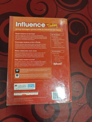 INFLUENCE TODAY 3 Student's book: libro de text...