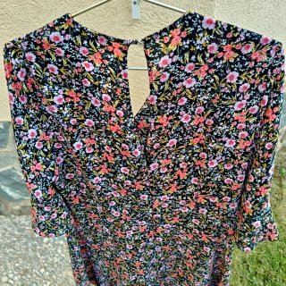 Vestido floral negro y rosa Primark