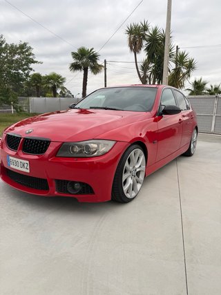 BMW E90 330i