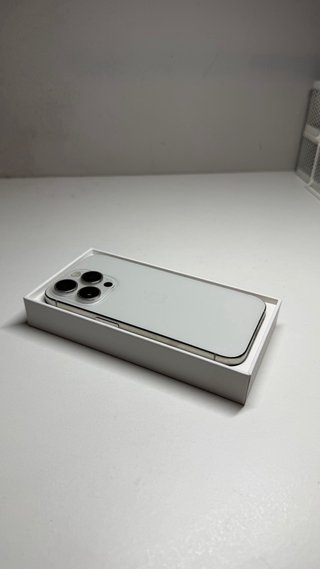 iPhone 15 Pro 128GB Titanio Blanco