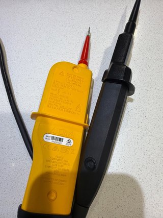 FLUKE T110 - Comprobador de Voltaje