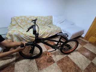 Bicicleta BMX negra