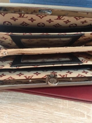 Cartera Louis Vuitton Negra Charol