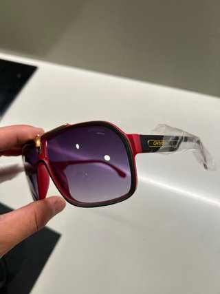 Gafas de sol Carrera negras y rojas