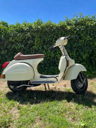 Vespa P200E Beige/Marrón