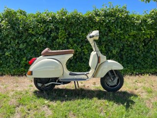 Vespa P200E Beige/Marrón