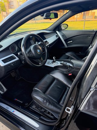 BMW M5 v10