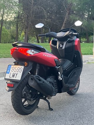 Yamaha Nmax 125 2021 Roja y Negra