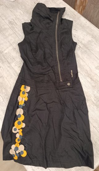 Chaquetas y vestidos variados talla S