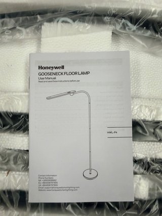 Lámpara Pie Honeywell LED Negra/Blanca