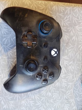Xbox One X 1TB Negra