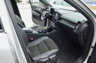 Volvo XC40 R-Design Bild-Hibrid 4x4+navegacion+USB