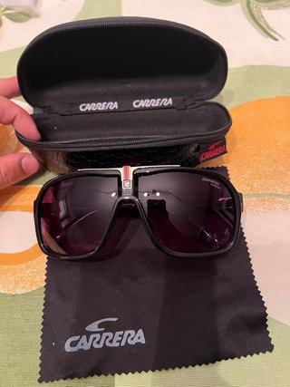 Gafas de sol Carrera negras y moradas