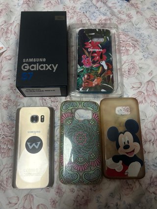 Samsung Galaxy S7 Dorado con fundas