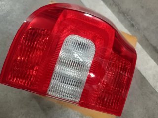 Faro Trasero Derecho Skoda Yeti 2015 Original