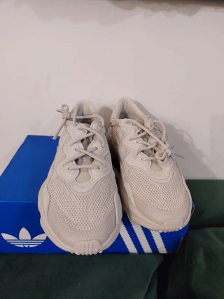Scarpe nuove Adidas ozveego Beige Tg 42 Nuove