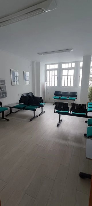 Bancadas 3 y 4 sillas sala de espera