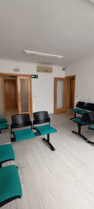 Bancadas 3 y 4 sillas sala de espera