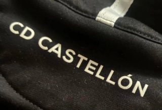 Chaqueta Macron Castellon CF Talla S
