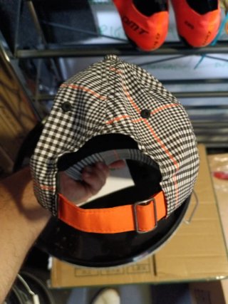 Gorra Puma Cuadros Naranja y Negro