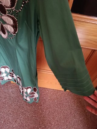 Vestido Niza bordado verde talla L. Nuevo.