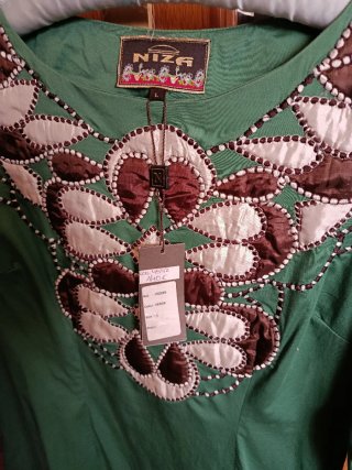 Vestido Niza bordado verde talla L. Nuevo.