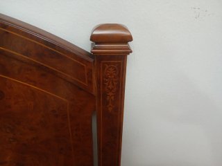 Cabecero de cama pequeña