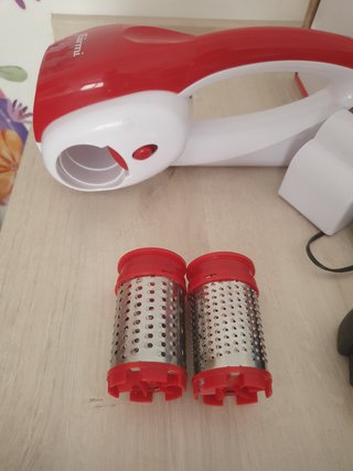 Rallador Eléctrico Girmi GT02 Recargable