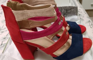 Sandalias de tacón cómodas. Nuevas