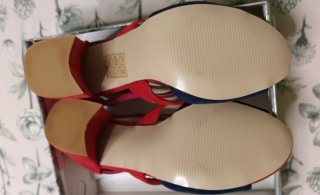 Sandalias de tacón cómodas. Nuevas