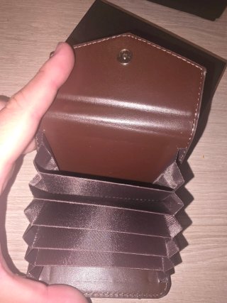 Billetera Guess Marrón y Dorada