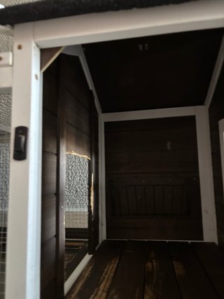 Jaula con casa para conejo