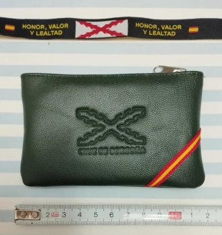 MONEDERO DE PIEL VERDE CRUZ DE BORGOÑA + PULSERA