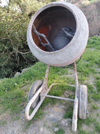Hormigonera de obra con cable