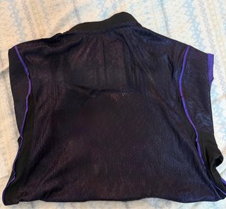 Camiseta deportiva morada Yamal