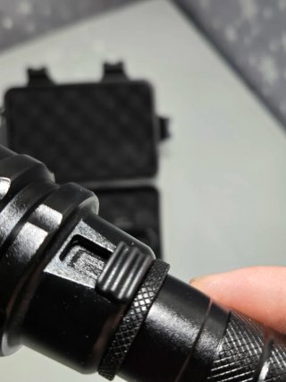Linterna de buceo con cargador y batería 1000lm