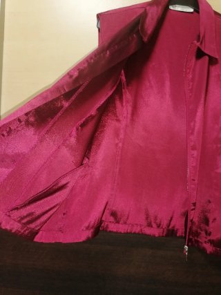 Blusa/chaqueta sin mangas color burdeos