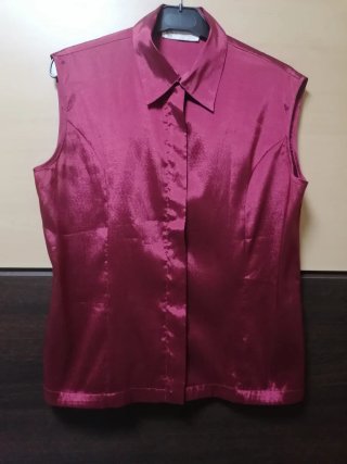 Blusa/chaqueta sin mangas color burdeos