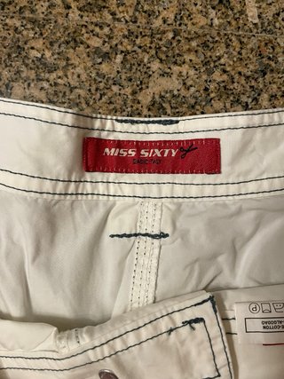 Pantalón corto beige Miss Sixty mujer