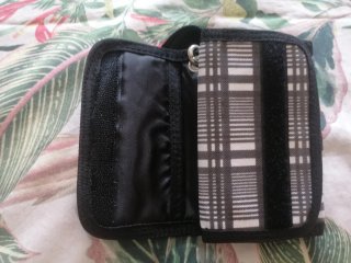 Cartera con correa a cuadros