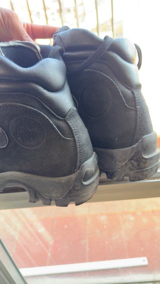 Botas de Montaña La Sportiva Negras/Grises